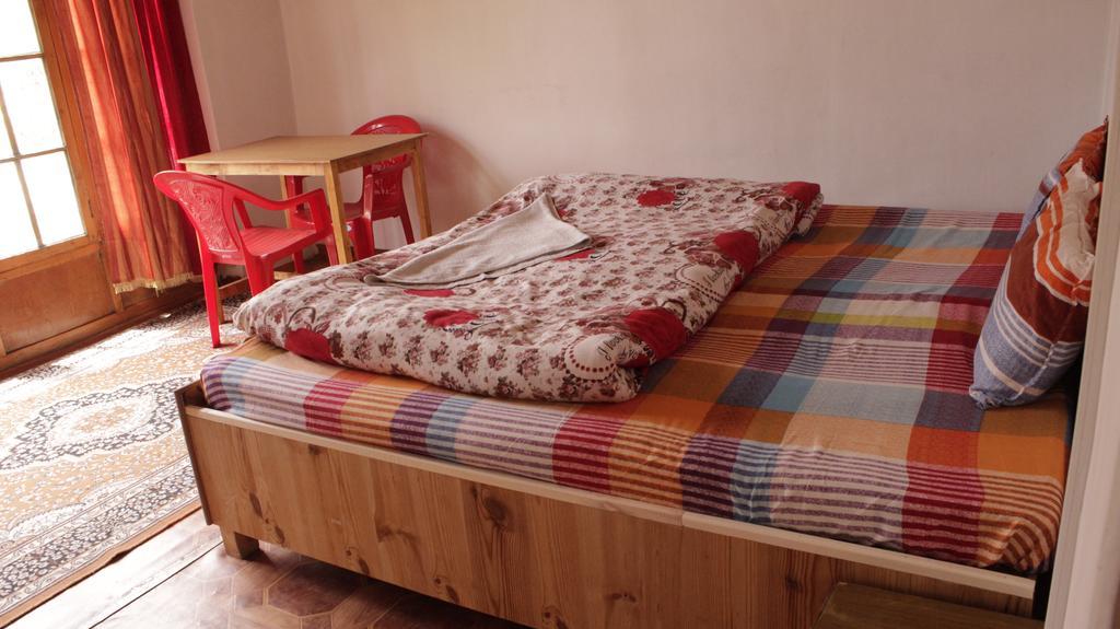 Tsetan Guest House Лех Экстерьер фото