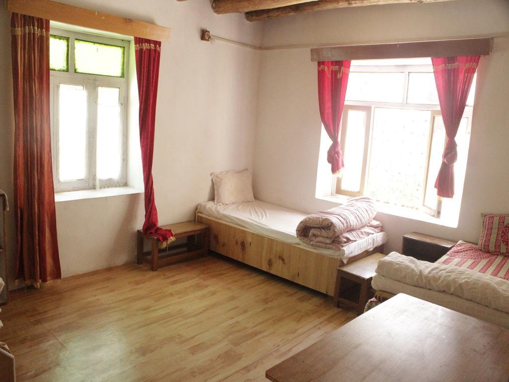 Tsetan Guest House Лех Экстерьер фото